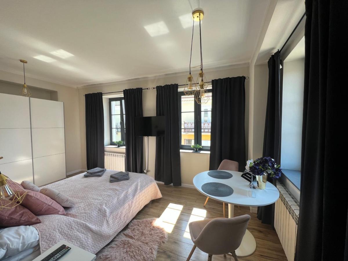 Apartamenty Lowicz Apartment *